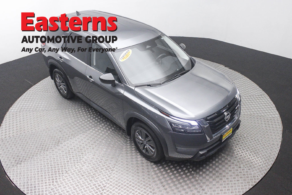 Used 2024 Nissan Pathfinder S AWD/4WD image 4