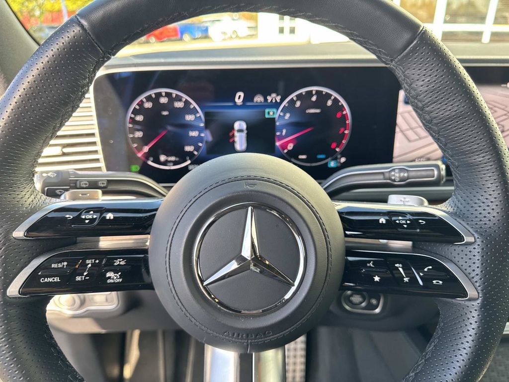 Used 2025 Mercedes-Benz GLS 450 4MATIC image 27