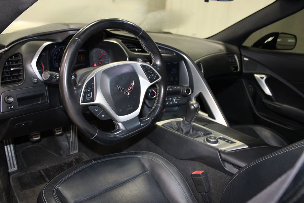 Used 2016 Chevrolet Corvette Stingray Coupe w/ Carbon Flash Badge Package RWD image 21