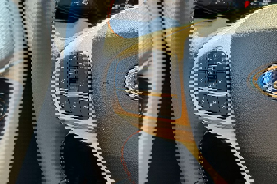 New 2025 Ford Explorer Active w/ Active Comfort Package image 27