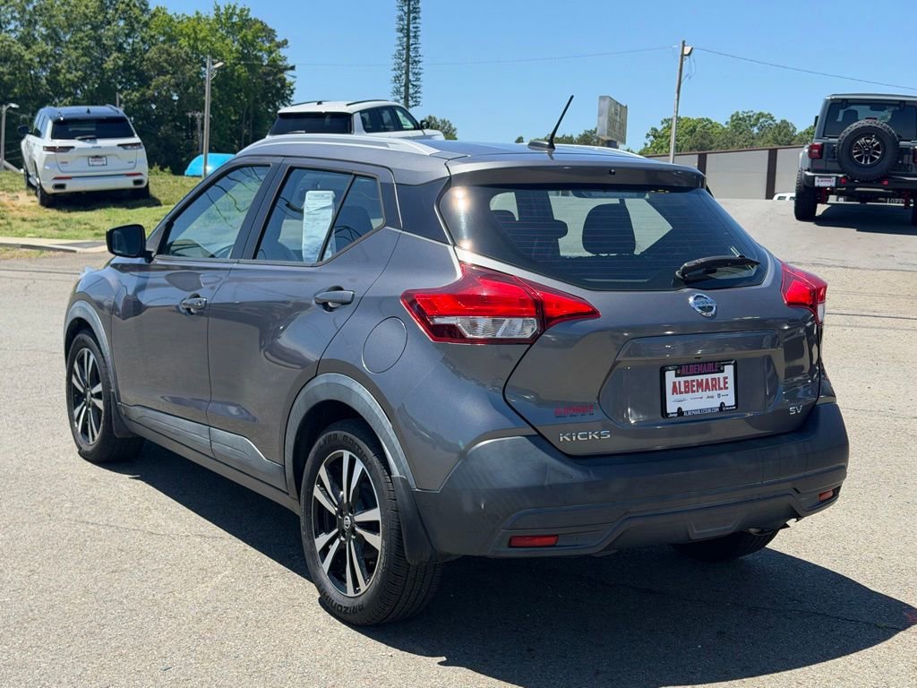 Used 2018 Nissan Kicks SV FWD image 6