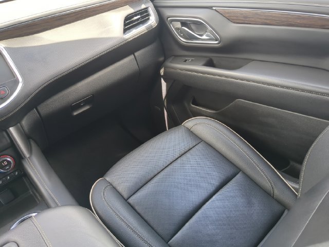 Used 2024 Chevrolet Tahoe Premier RWD image 19