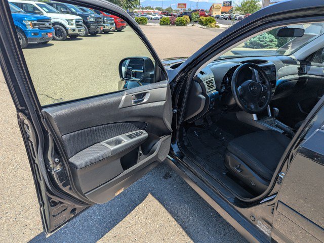 Used 2012 Subaru Forester 2.5X Premium w/ All-Weather Pkg AWD/4WD image 8