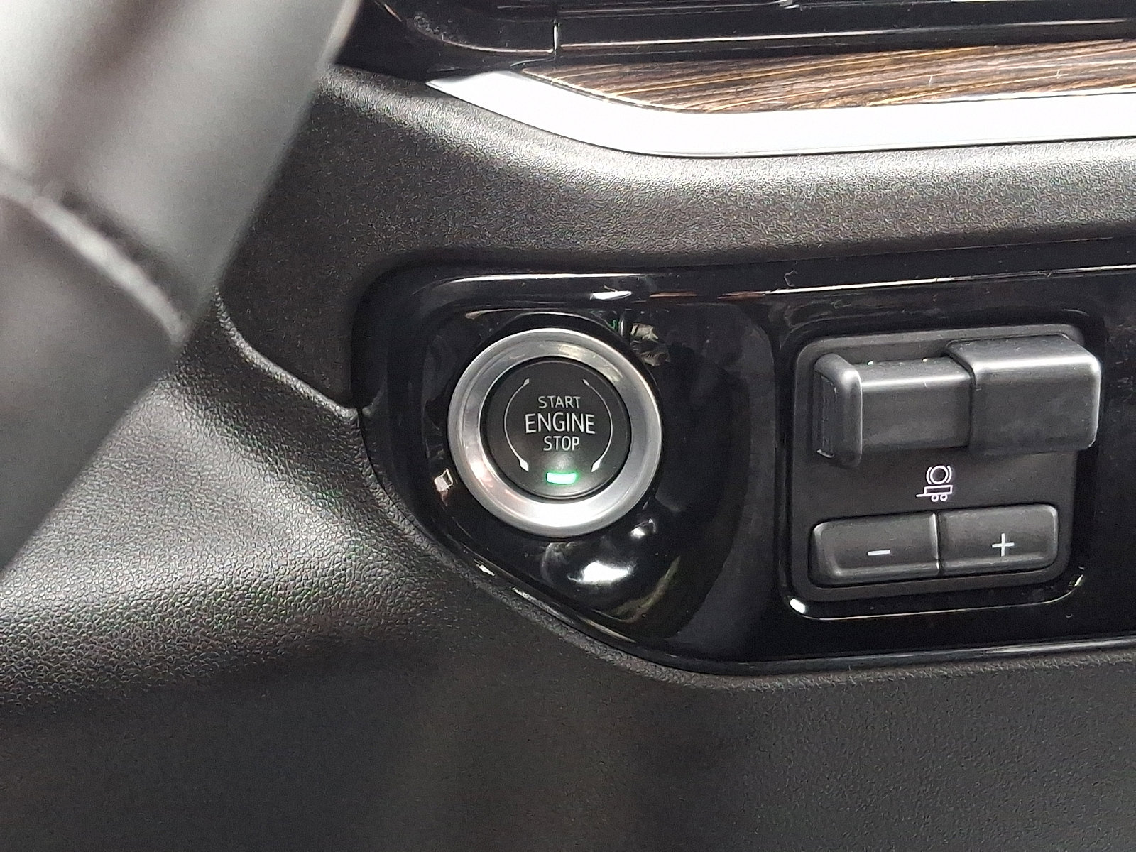 Used 2024 GMC Sierra 1500 Elevation image 24