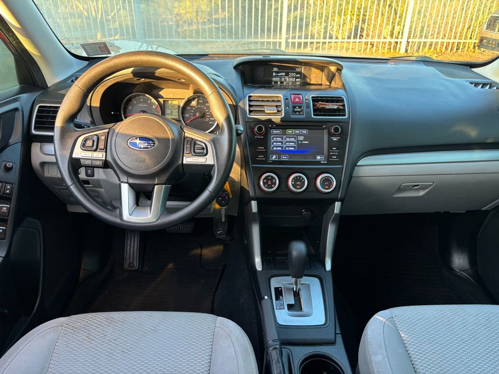 Used 2018 Subaru Forester 2.5i w/ Alloy Wheel Package image 7