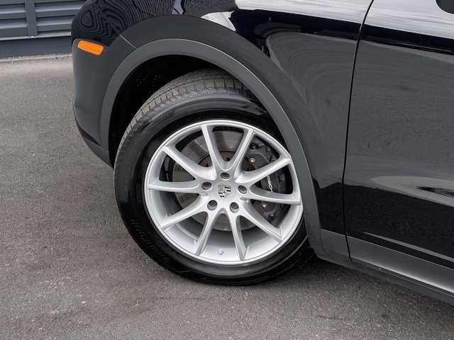 Certified 2024 Porsche Cayenne image 12