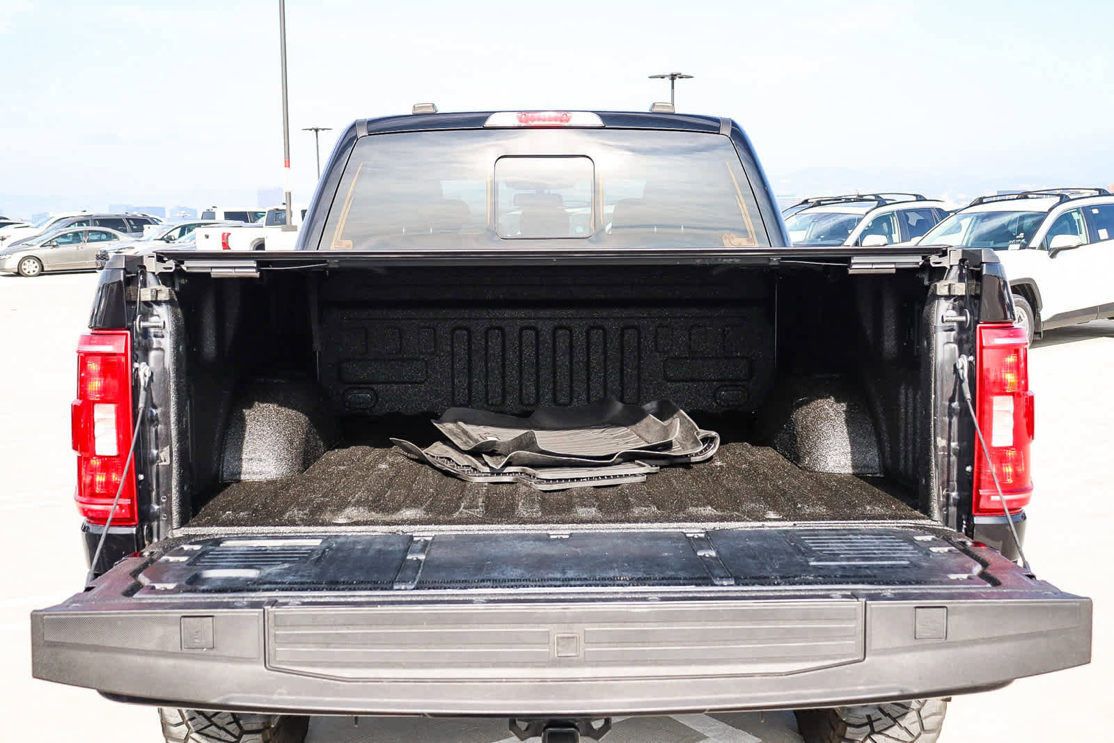 Used 2022 Ford F150 XLT w/ Equipment Group 302A High image 37