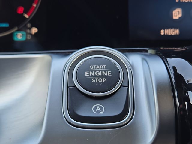 New 2026 Mercedes-Benz GLB 250 4MATIC image 10