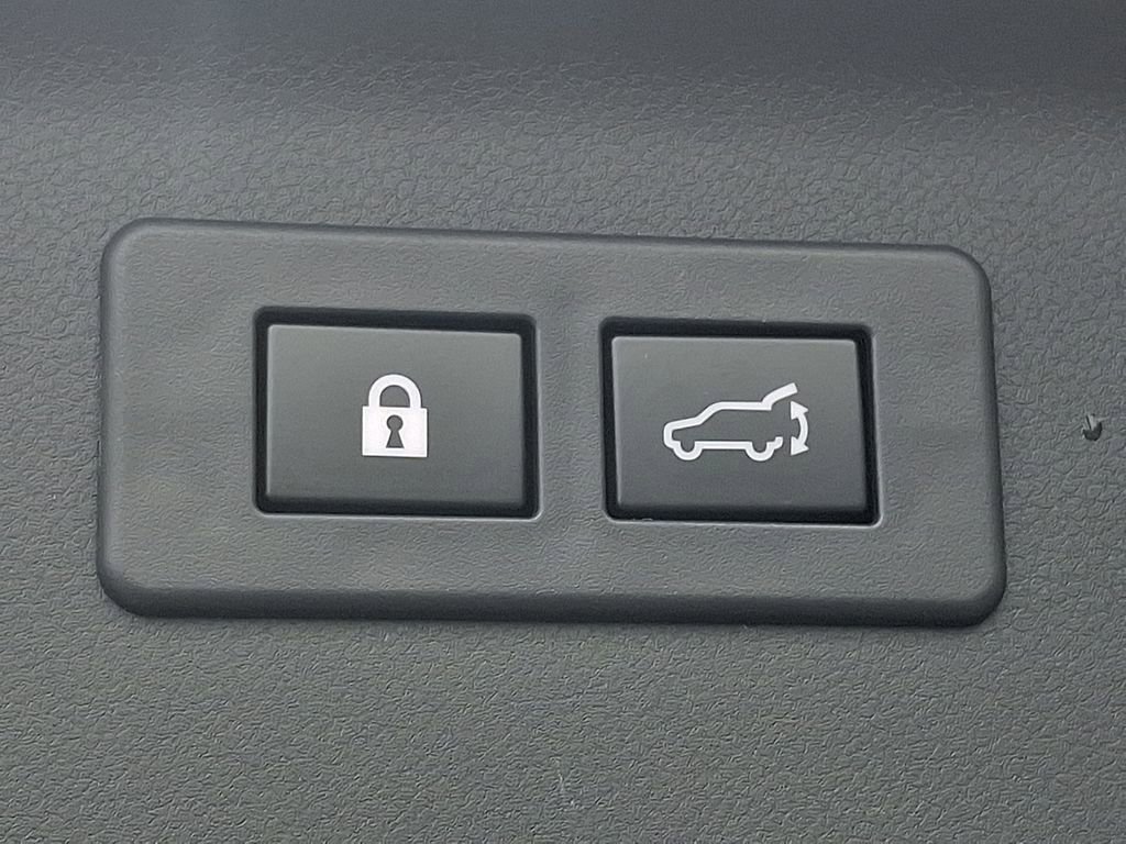 Used 2025 Subaru Forester Sport image 29