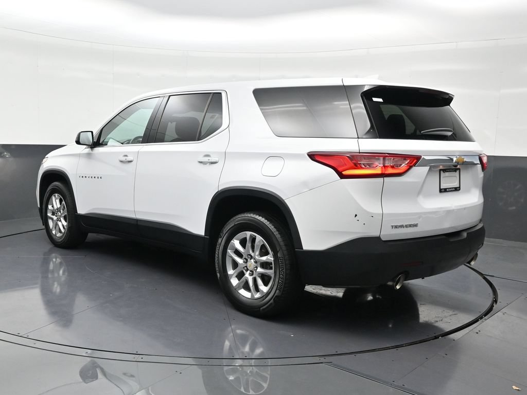 Used 2019 Chevrolet Traverse LS FWD image 3
