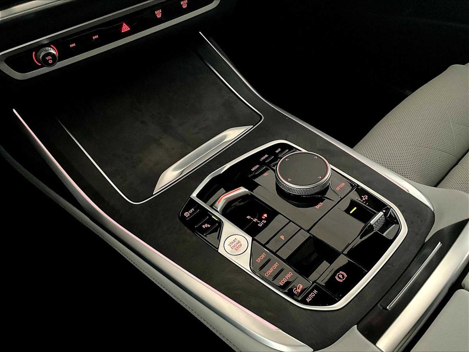 Used 2025 BMW X7 xDrive40i w/ M Sport Package image 20