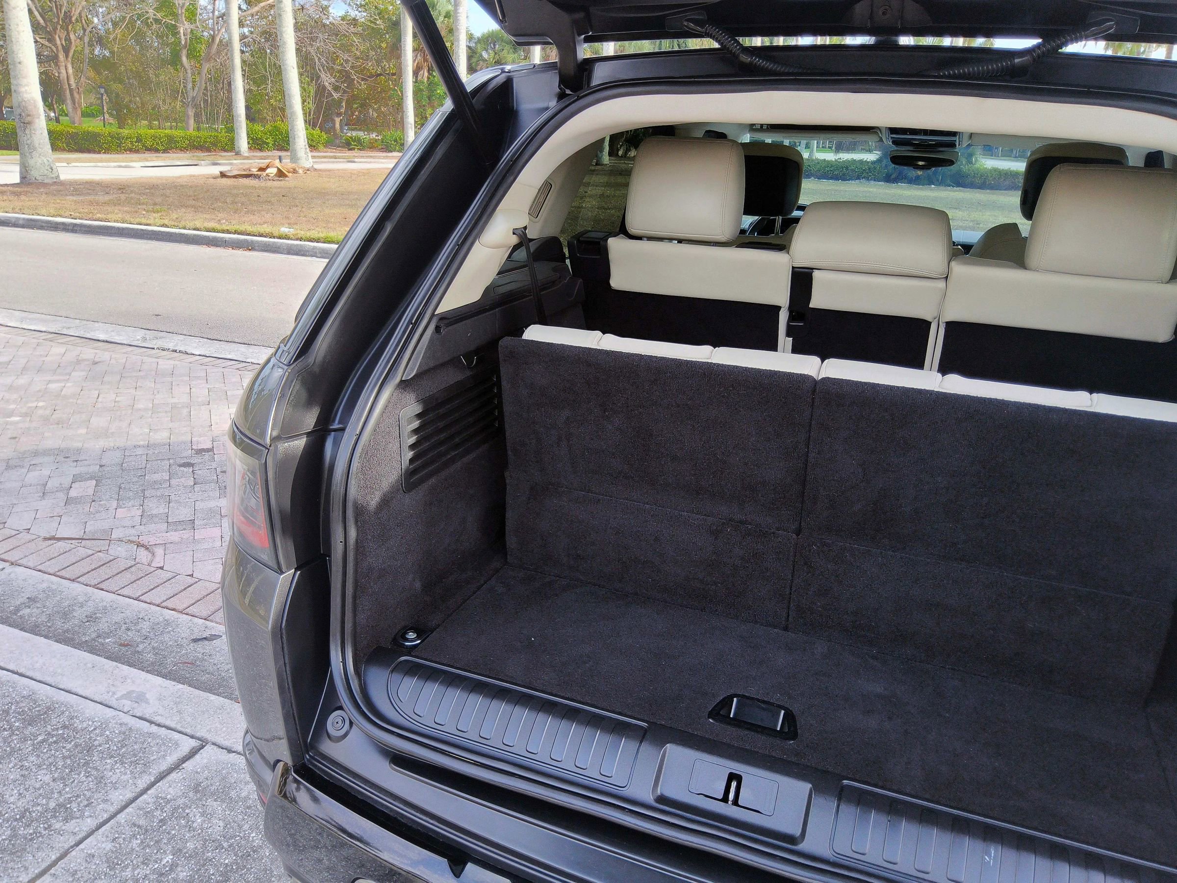 Used 2018 Land Rover Range Rover Sport Supercharged image 54