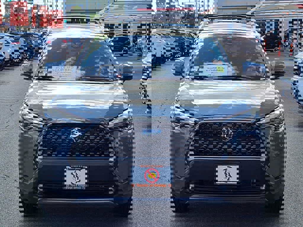 Certified 2024 Toyota Corolla Cross XLE image 2