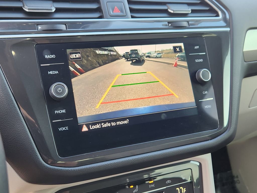 Used 2024 Volkswagen Tiguan SE w/ MDO Package, Two-Row image 8