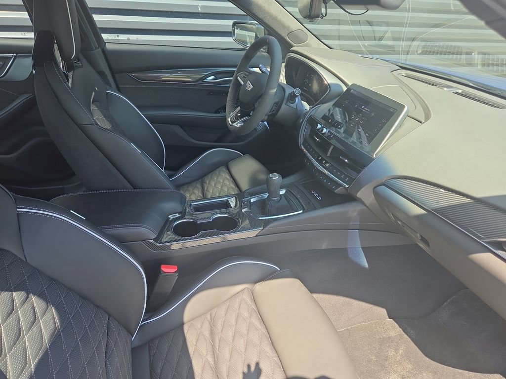 Used 2022 Cadillac CT5 V Blackwing w/ Carbon Fiber Package 2 RWD image 18