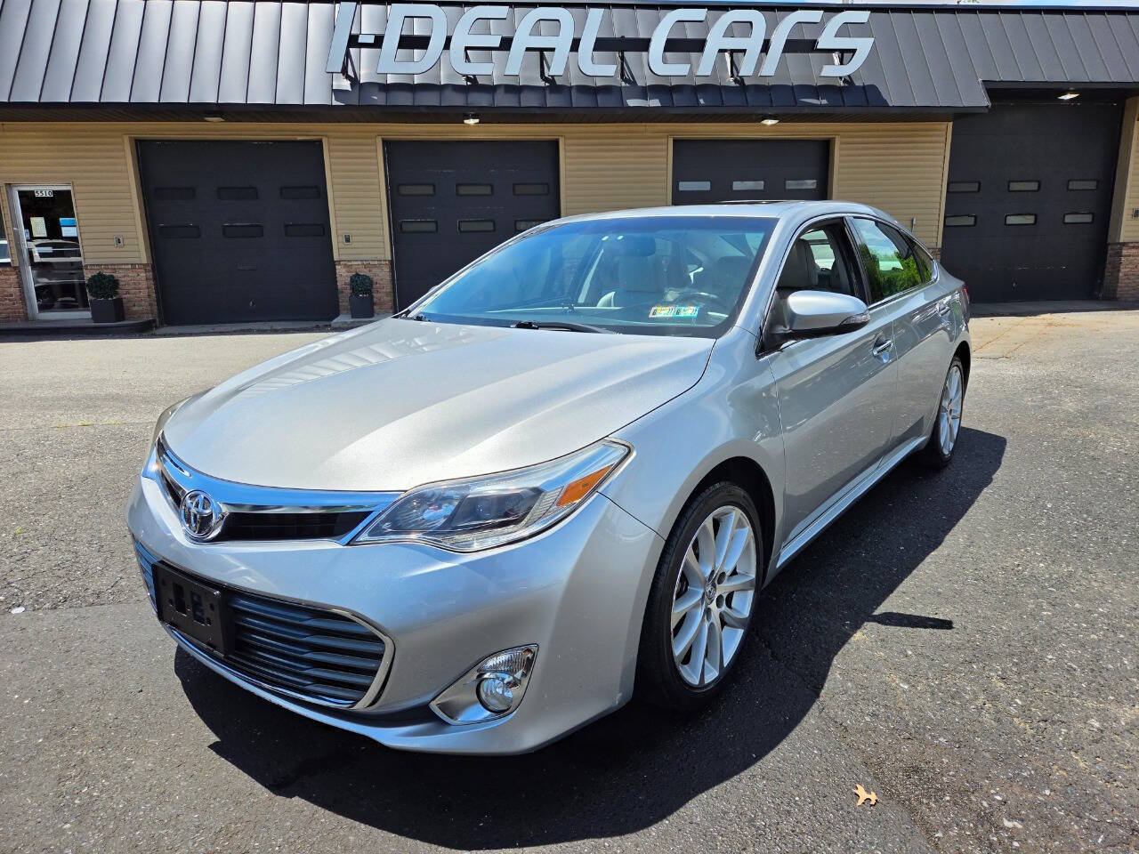 Used 2015 Toyota Avalon Limited