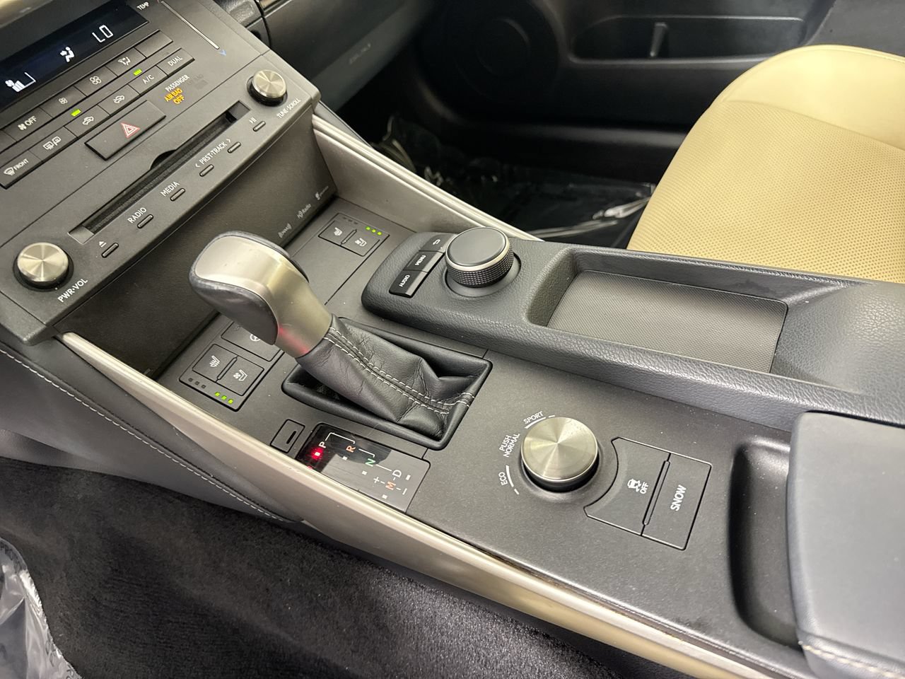 Used 2016 Lexus IS 300 AWD w/ Premium Package image 20