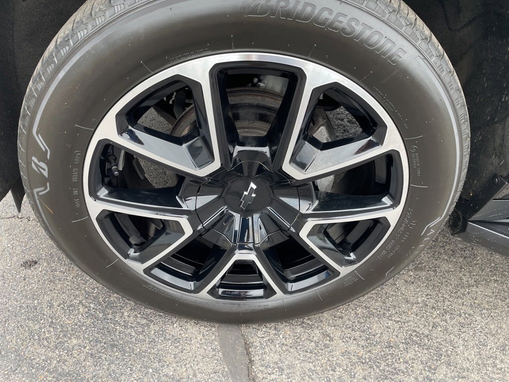 Certified 2022 Chevrolet Tahoe RST w/ Luxury Package image 3