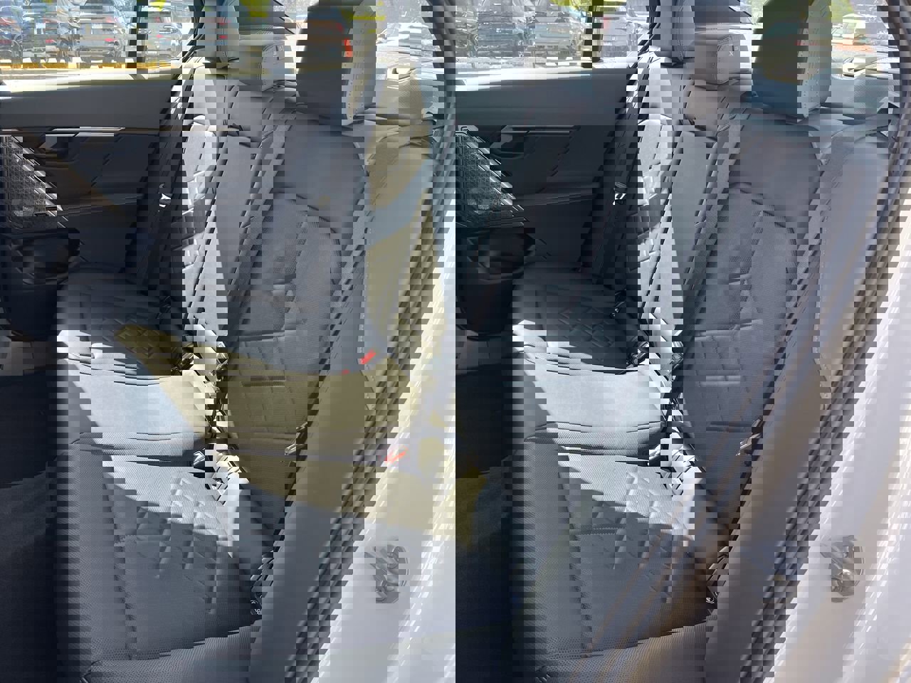 Used 2025 BMW i5 M60 w/ Premium Package image 32