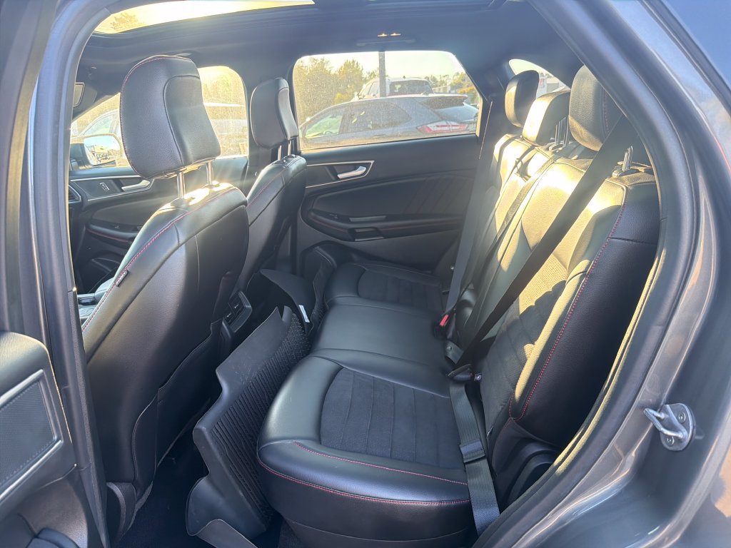 Used 2024 Ford Edge ST-Line AWD/4WD image 15