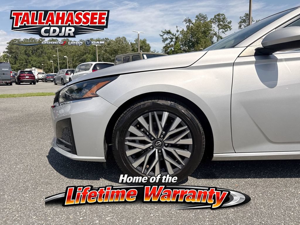 Used 2023 Nissan Altima 2.5 SV FWD image 13