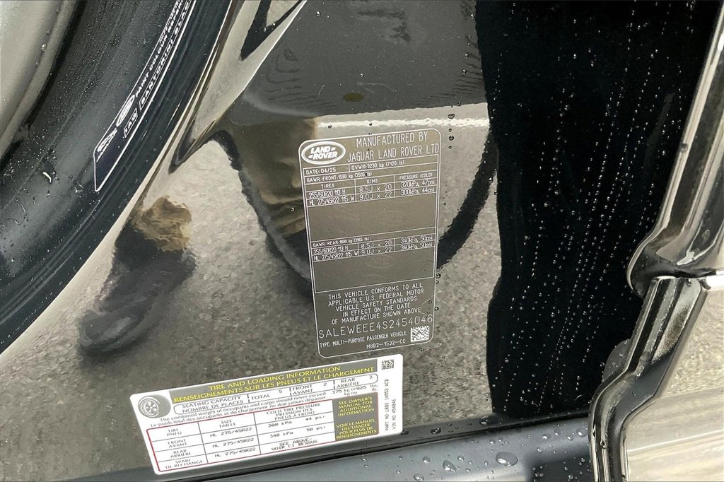 Used 2025 Land Rover Defender 110 V8 image 19