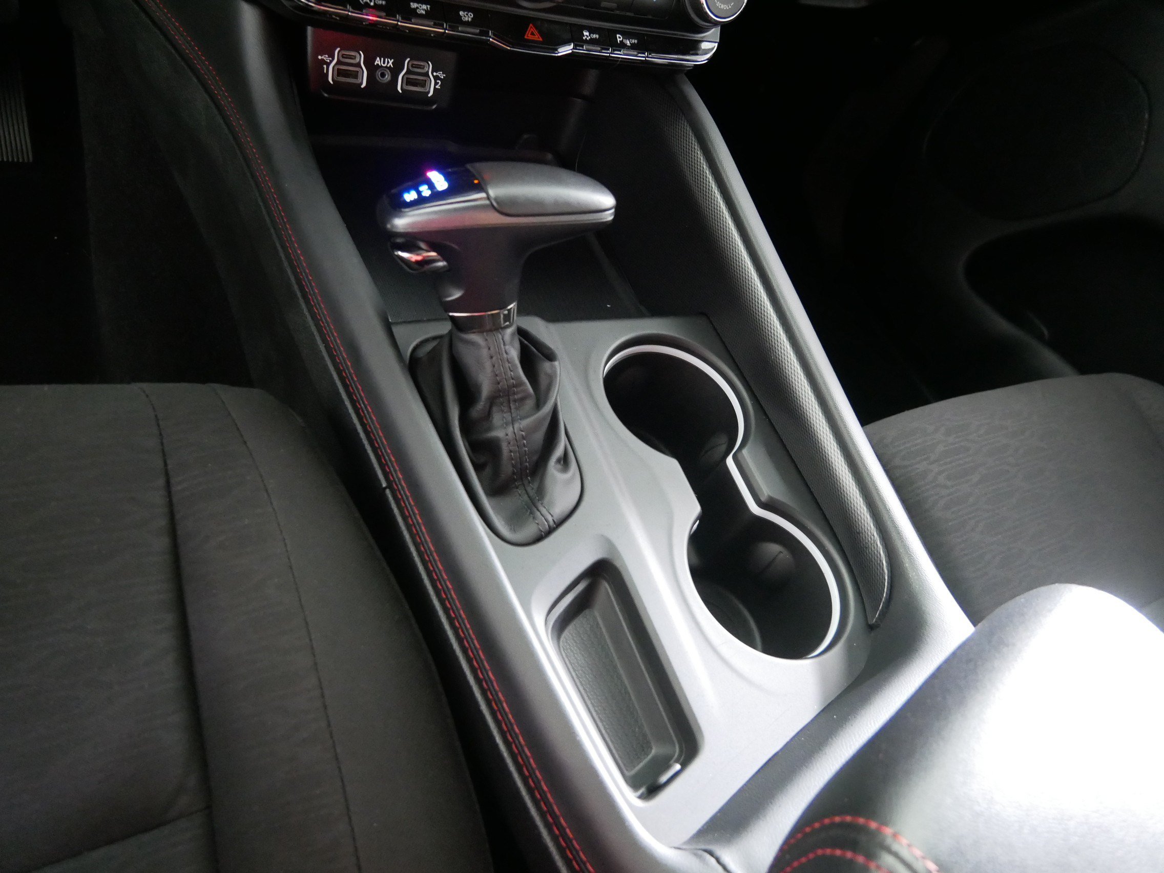 Used 2025 Dodge Durango GT AWD/4WD image 24
