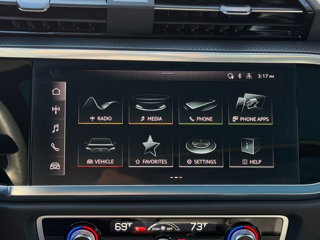 Used 2025 Audi Q3 2.0T Premium image 13