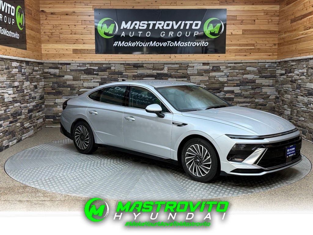 Certified 2025 Hyundai Sonata SEL image 1