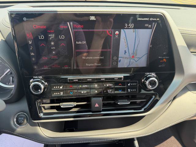 Used 2022 Toyota Highlander Platinum AWD/4WD image 11