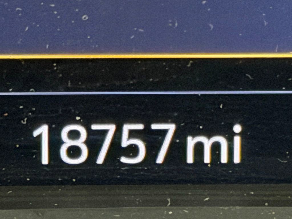 Used 2023 Buick Envision Avenir image 20