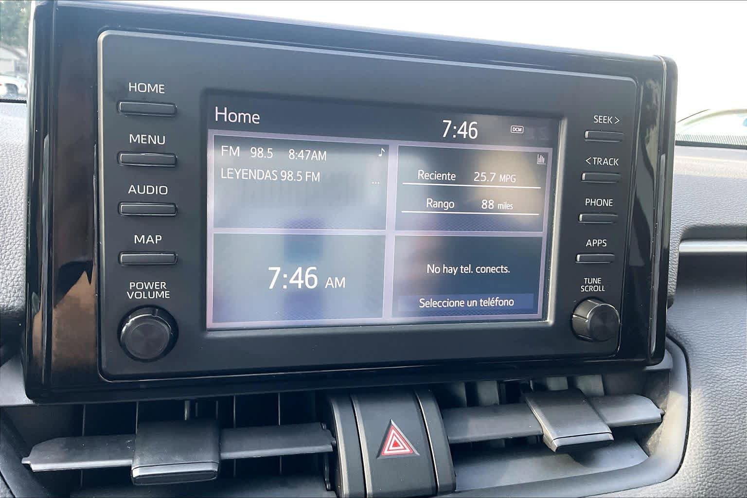 Used 2019 Toyota RAV4 LE FWD image 31