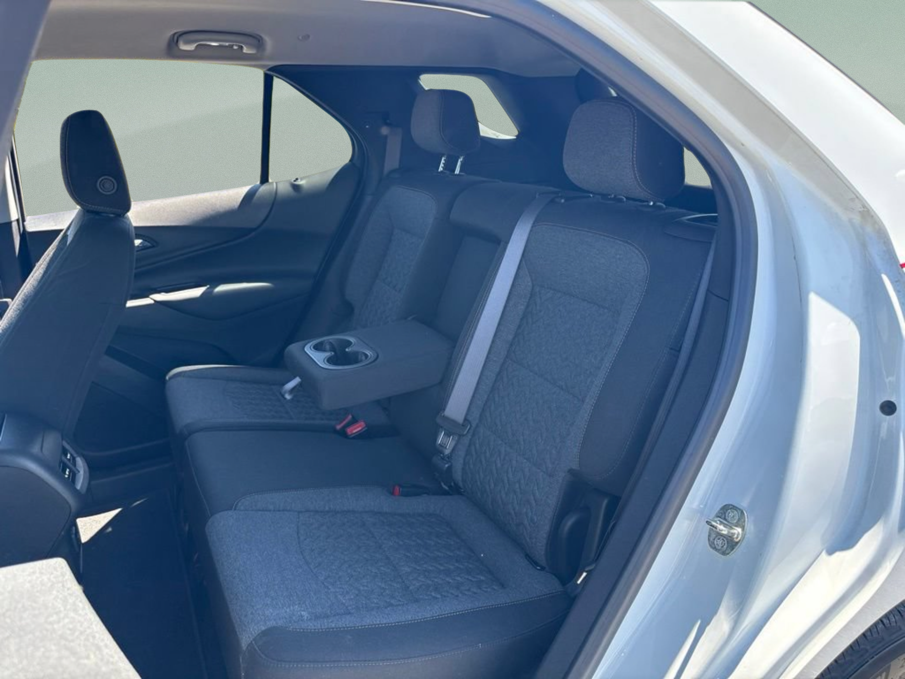 Used 2022 Chevrolet Equinox LT FWD image 22