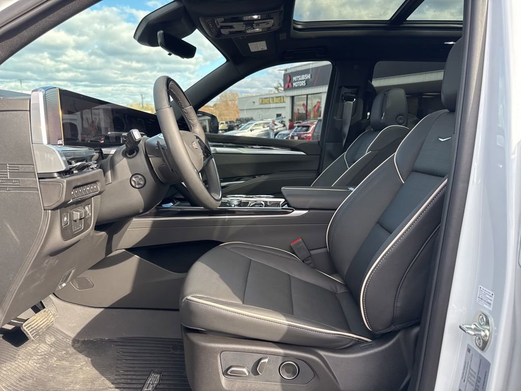 Used 2026 Cadillac Escalade Sport w/ Touring Package image 30