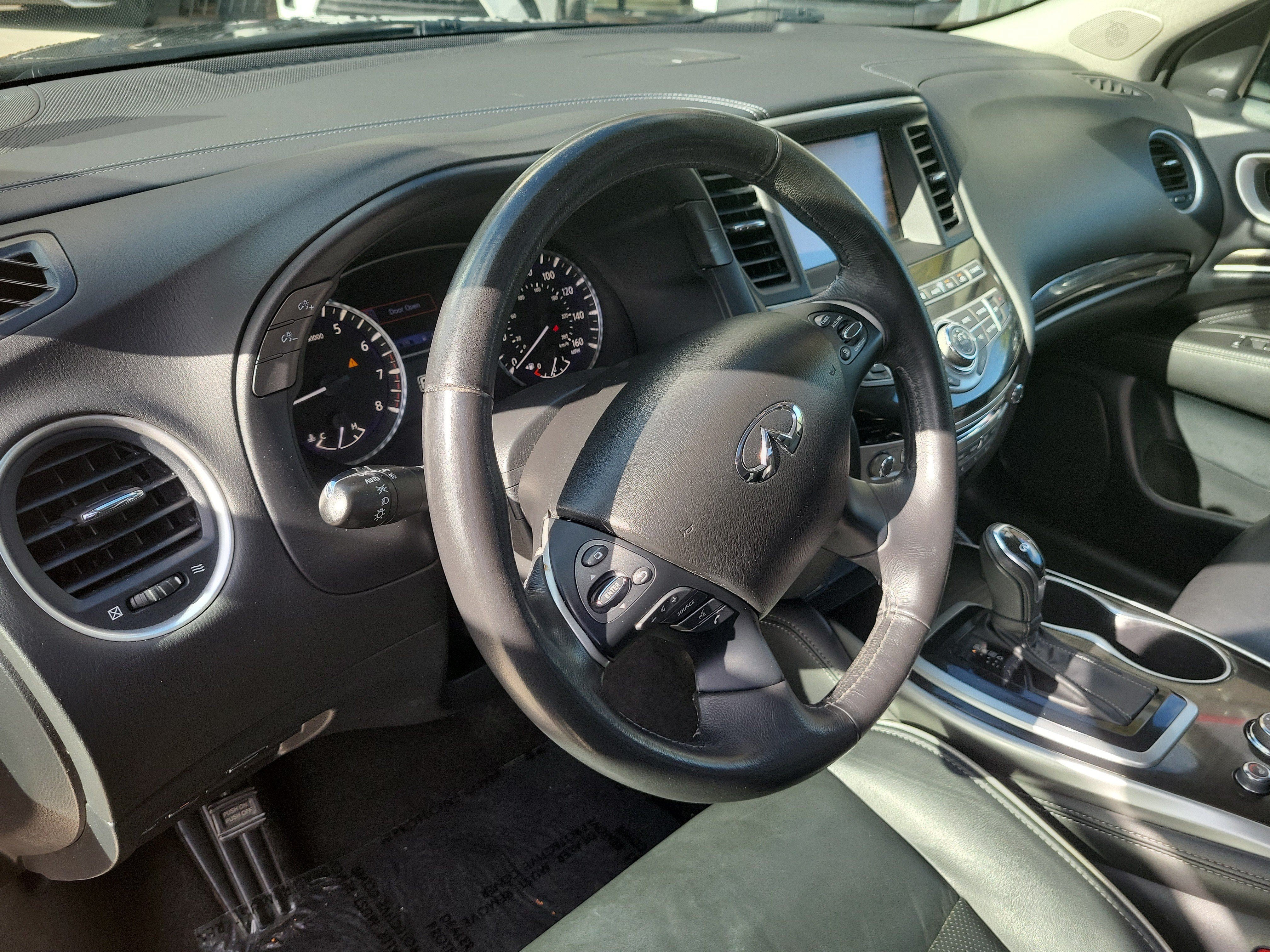 Used 2020 INFINITI QX60 Luxe w/ Essential Package FWD image 26