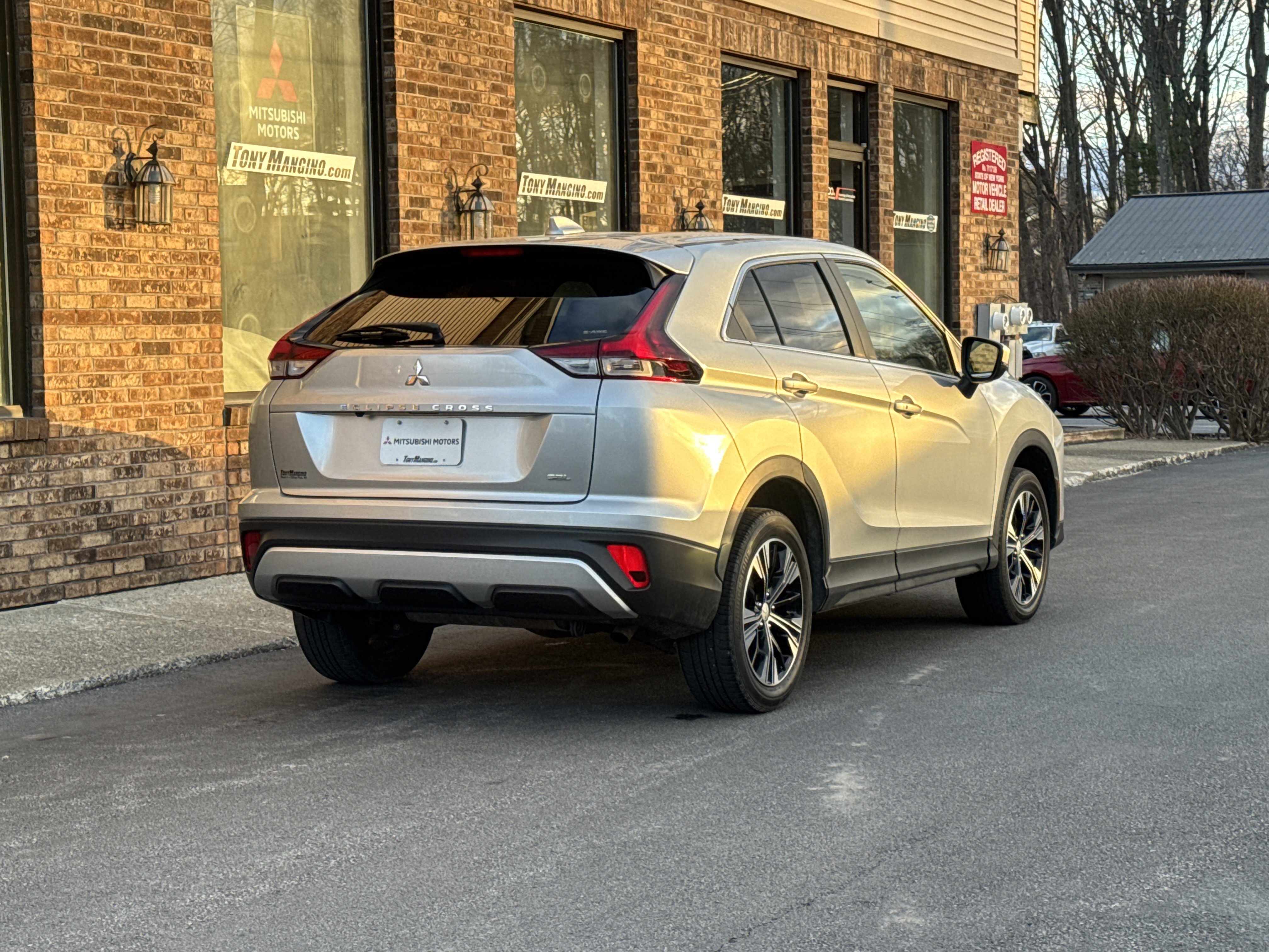 Used 2022 Mitsubishi Eclipse Cross SEL 4WD image 5