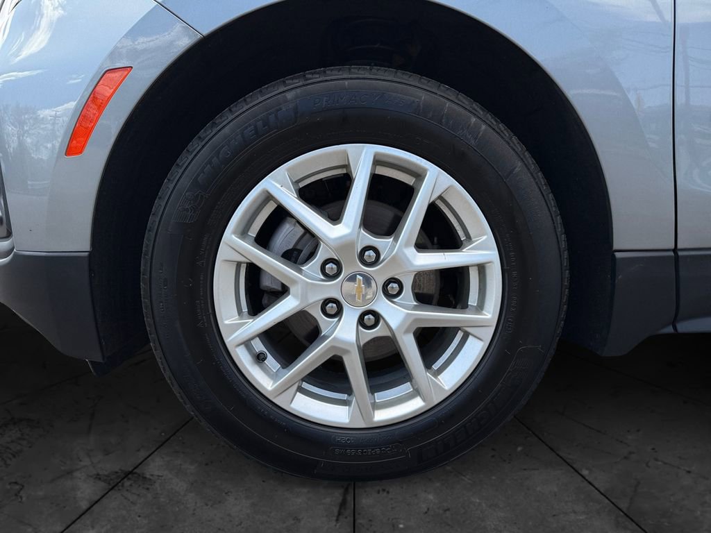 Used 2023 Chevrolet Equinox LS image 14