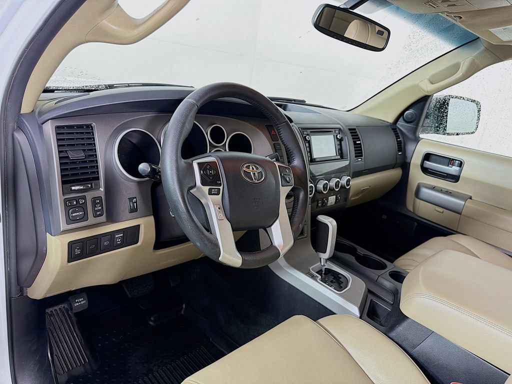 Used 2017 Toyota Sequoia Limited w/ Safety & Convenience Package AWD/4WD image 10