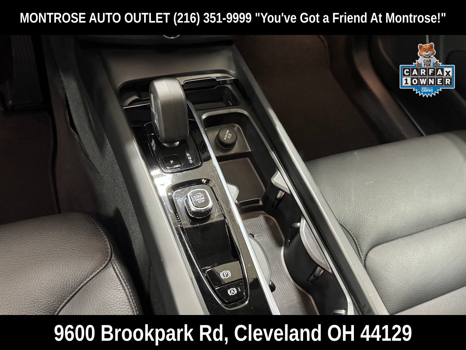 Certified 2025 Volvo XC60 B5 Plus w/ Climate Package AWD/4WD image 23