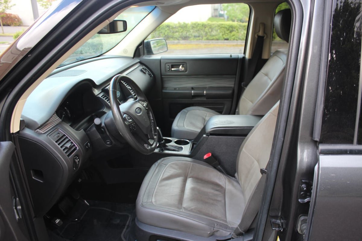 Used 2016 Ford Flex SEL w/ Equipment Group 202A AWD/4WD image 11