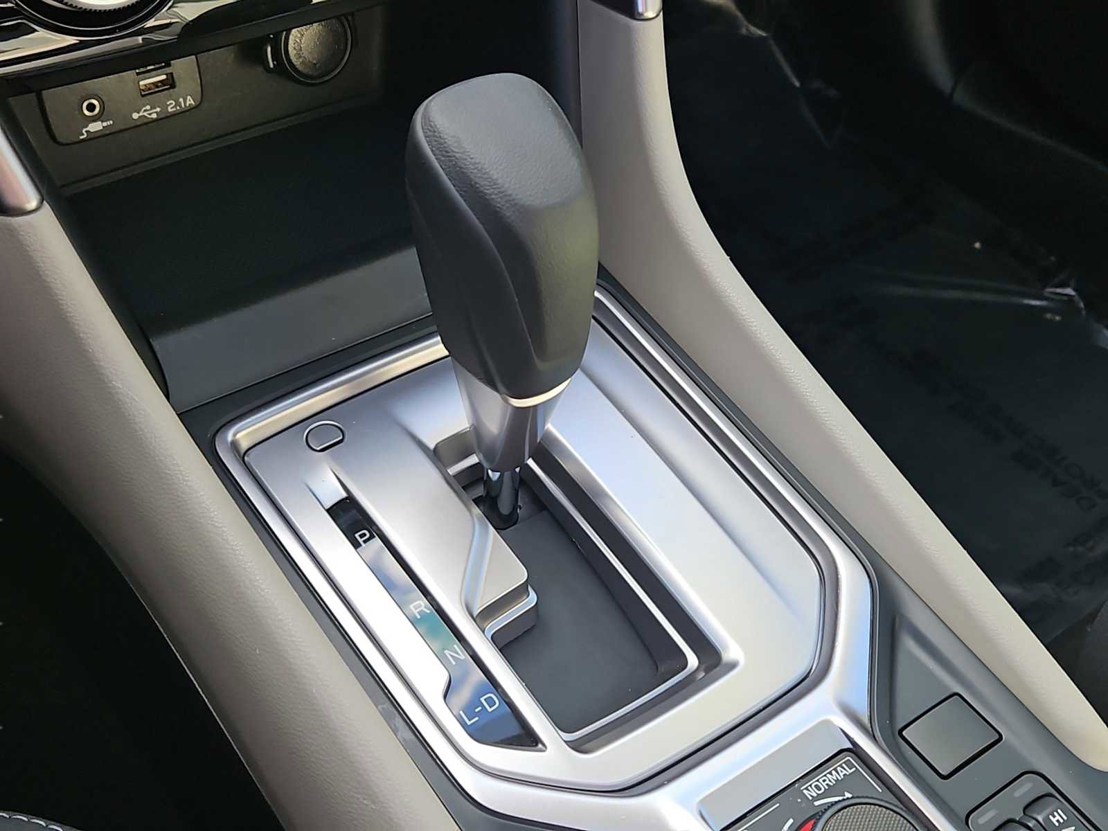 Used 2022 Subaru Forester Premium image 22