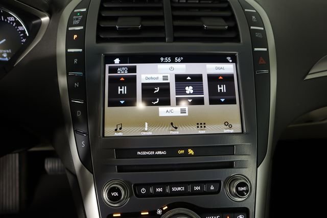 Used 2017 Lincoln MKZ Premiere FWD image 36