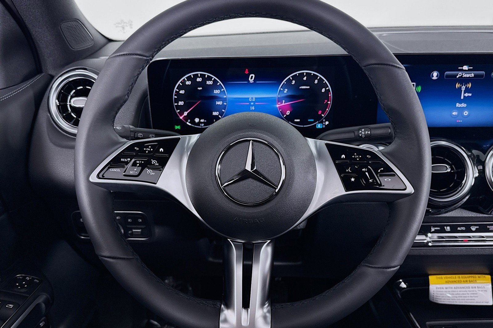 New 2026 Mercedes-Benz GLB 250 image 18