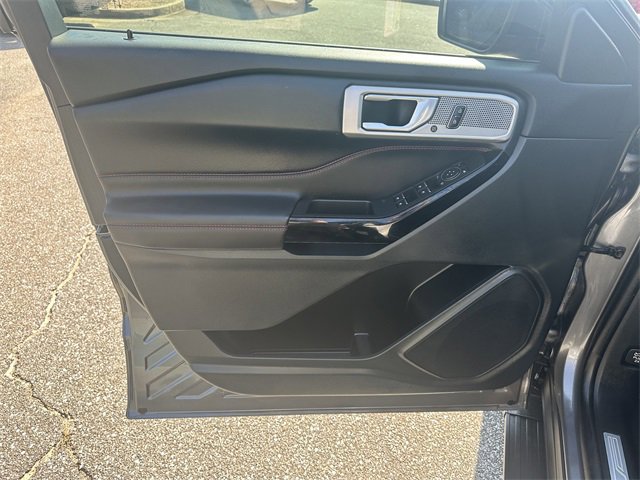 Used 2024 Ford Explorer ST-Line w/ Class IV Trailer Tow Package image 10