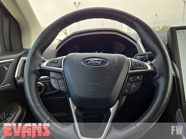 Used 2024 Ford Edge Titanium AWD/4WD image 13