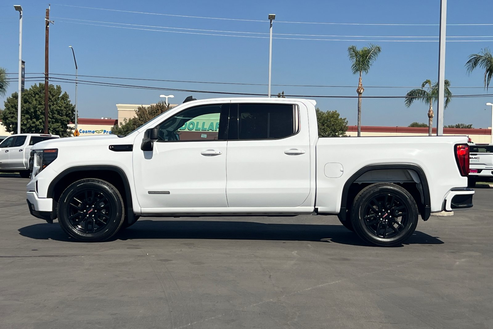 Used 2022 GMC Sierra 1500 Elevation RWD image 8