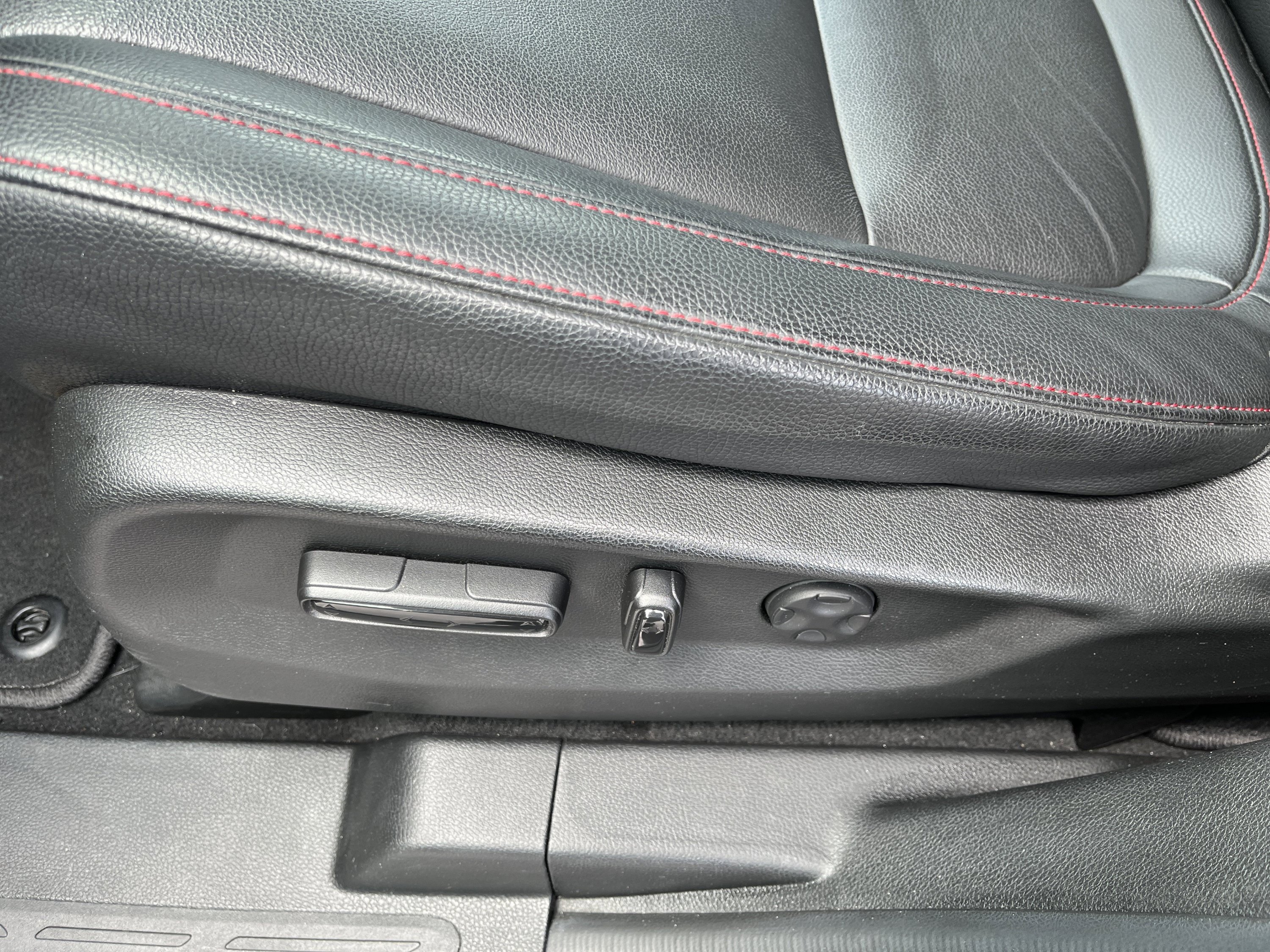 Used 2025 Honda Odyssey Sport-L image 15