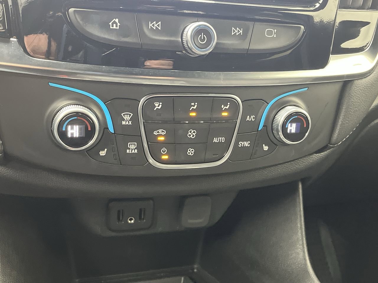 Certified 2023 Chevrolet Traverse LT AWD/4WD image 23