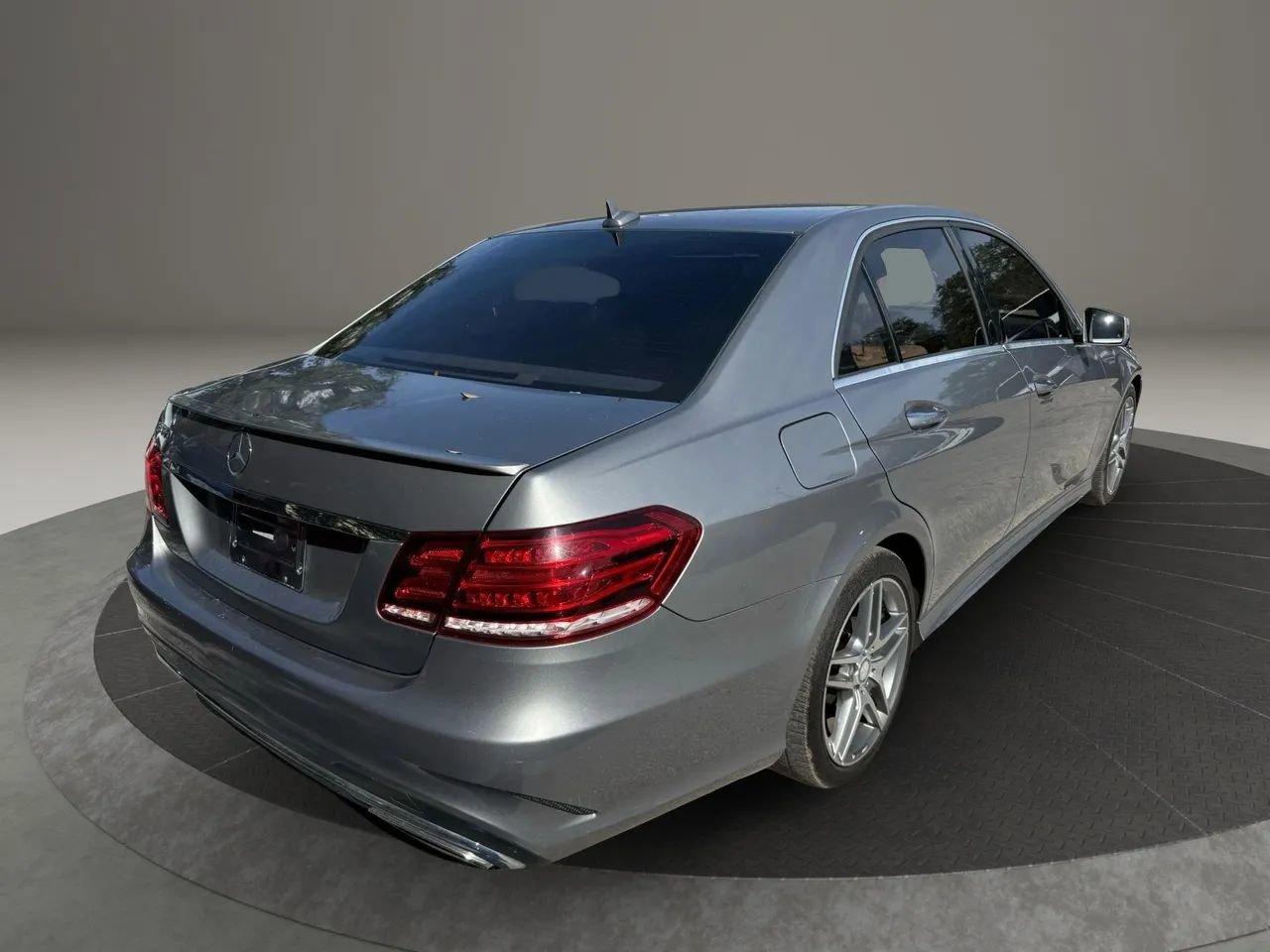 Used 2014 Mercedes-Benz E 350 Sedan w/ Premium 1 Package image 5