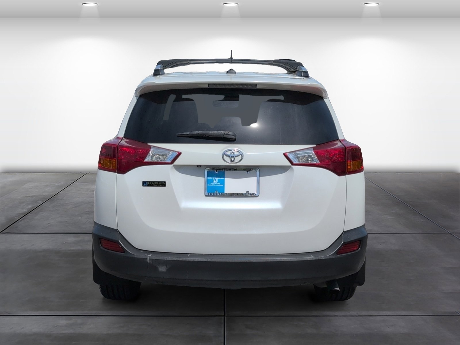 Used 2015 Toyota RAV4 Limited w/ Technology Package AWD/4WD image 7